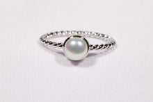 Load image into Gallery viewer, Pearl Rope Ring in Sterling Silver