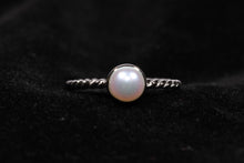 Load image into Gallery viewer, Pearl Rope Ring in Sterling Silver