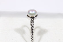 Load image into Gallery viewer, Pearl Rope Ring in Sterling Silver